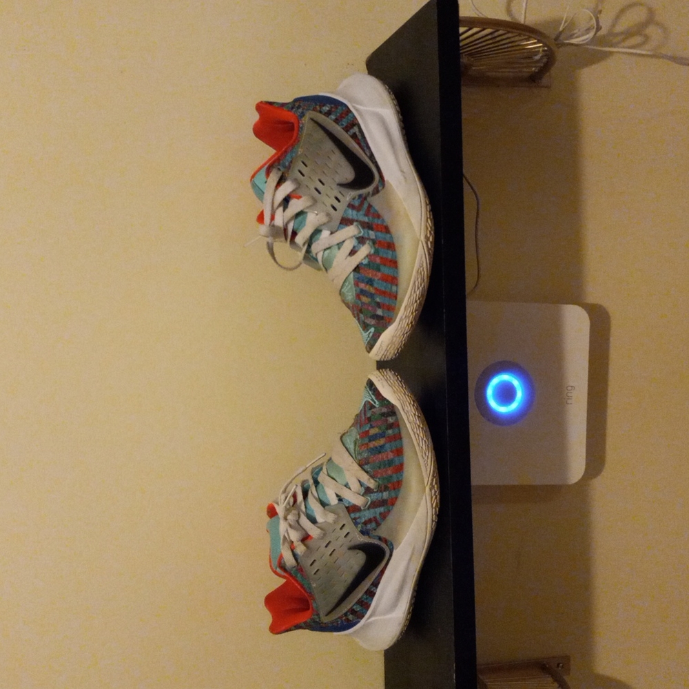 Kyrie 2 Low Multicolor Men's Sz 5.5